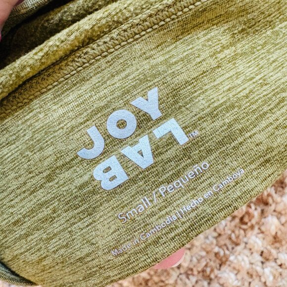 freebie w/ addt'l purchase! JOYLAB green high neck crop sports bra - Picture 2 of 3